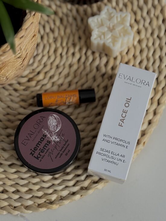 ZIEMAS KOMPLEKTS - ādas kopšanai